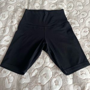 Lululemon Align High Rise 8” short